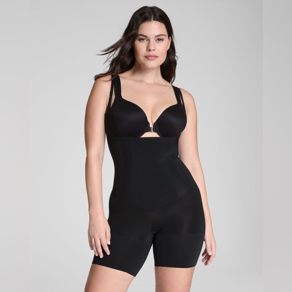 SPANX Other - SPANX Black Open Bust Mid Thigh Shapewear Size Small NWT